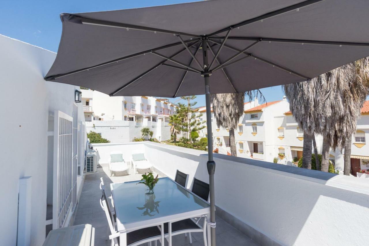 Benalmadena: Adosado Con Piscina Y Jardin Villa Kültér fotó